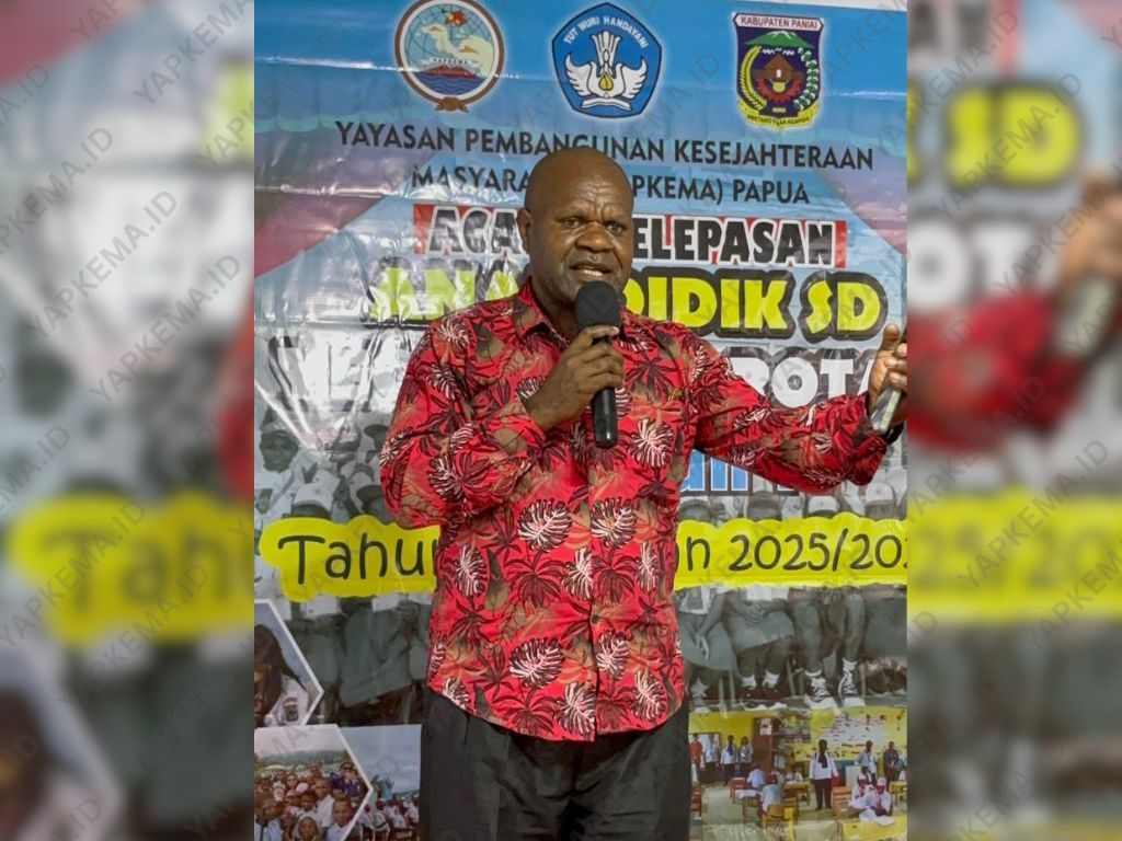 Perwakilan Ketua Komite dan Dewan Penasehat Yayasan, Sem Pekei. (Dok. Yapkema)
