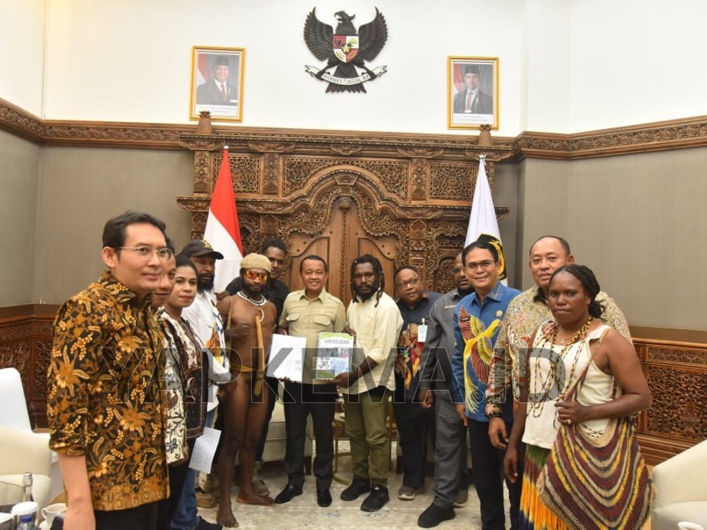 Kunjungan ke bahlil Tolak Blok Wabu